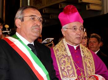 Il sindaco Filippo Di Matteo e monsignor Salvatore Di Cristina